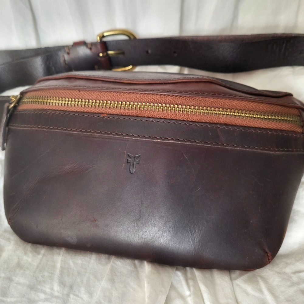 FRYE AND CO. Leather Fanny Pack Belt Bag